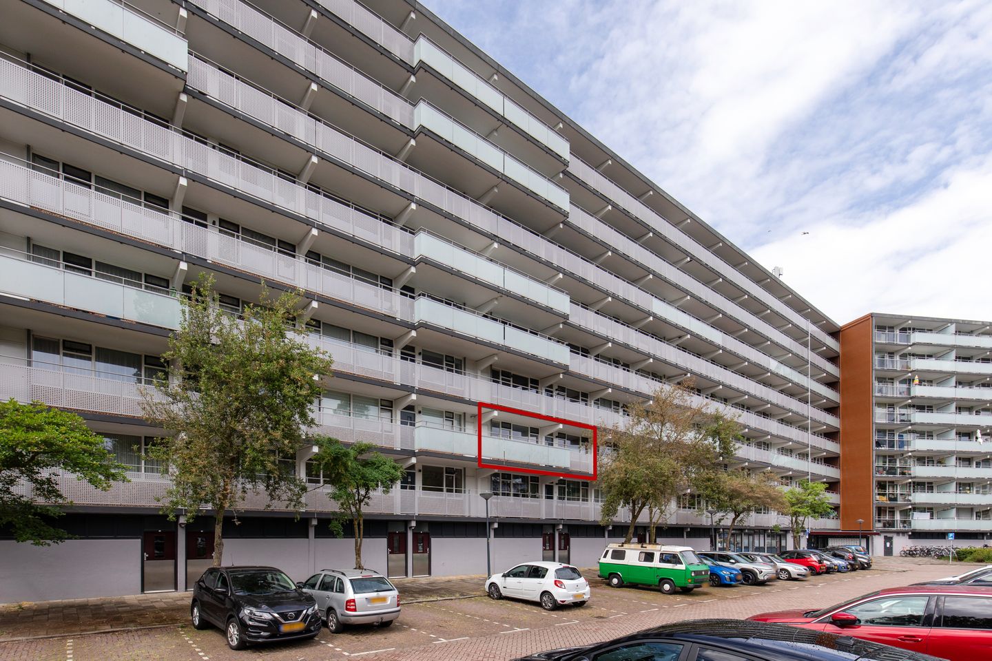 Spacious 4-Room Apartment with West-Facing Balcony in Green Merenwijk — 29