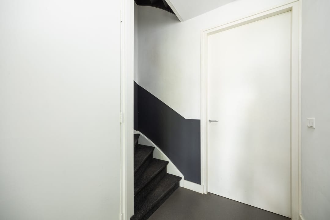 Spacious Renovated Semi-Detached Family Home with Five Bedrooms and Two Bathrooms in Green Vught-Zuid — 13