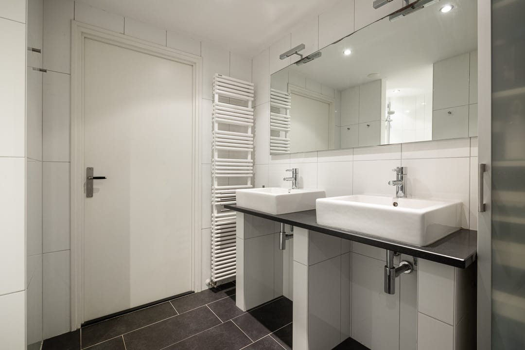 Spacious Renovated Semi-Detached Family Home with Five Bedrooms and Two Bathrooms in Green Vught-Zuid — 52