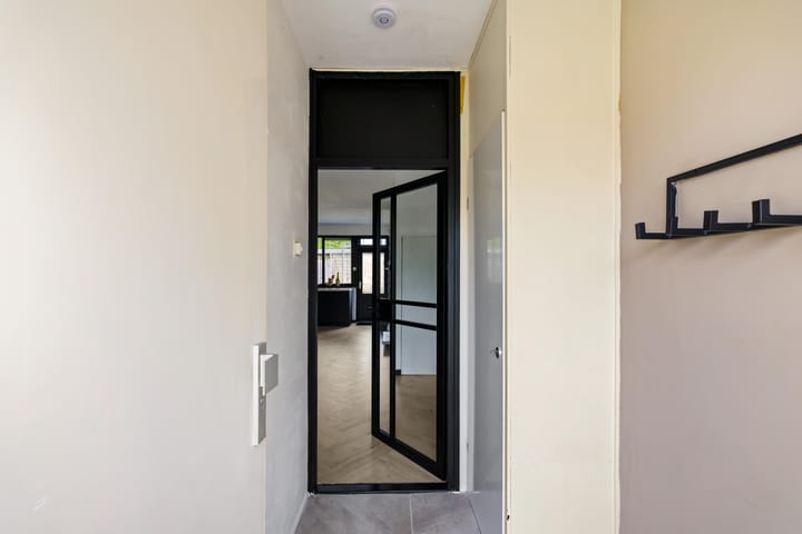 Photo 4 of Leerweg 16