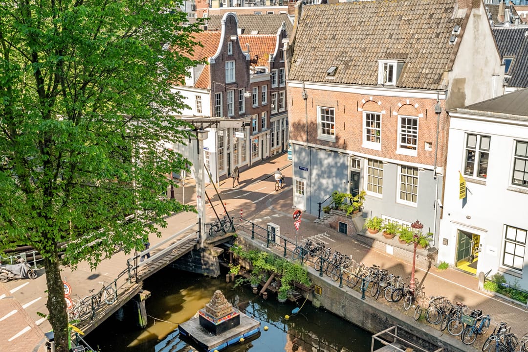 Spacious Double Upper House with Sunny Roof Terrace and Panoramic Canal Views — 7