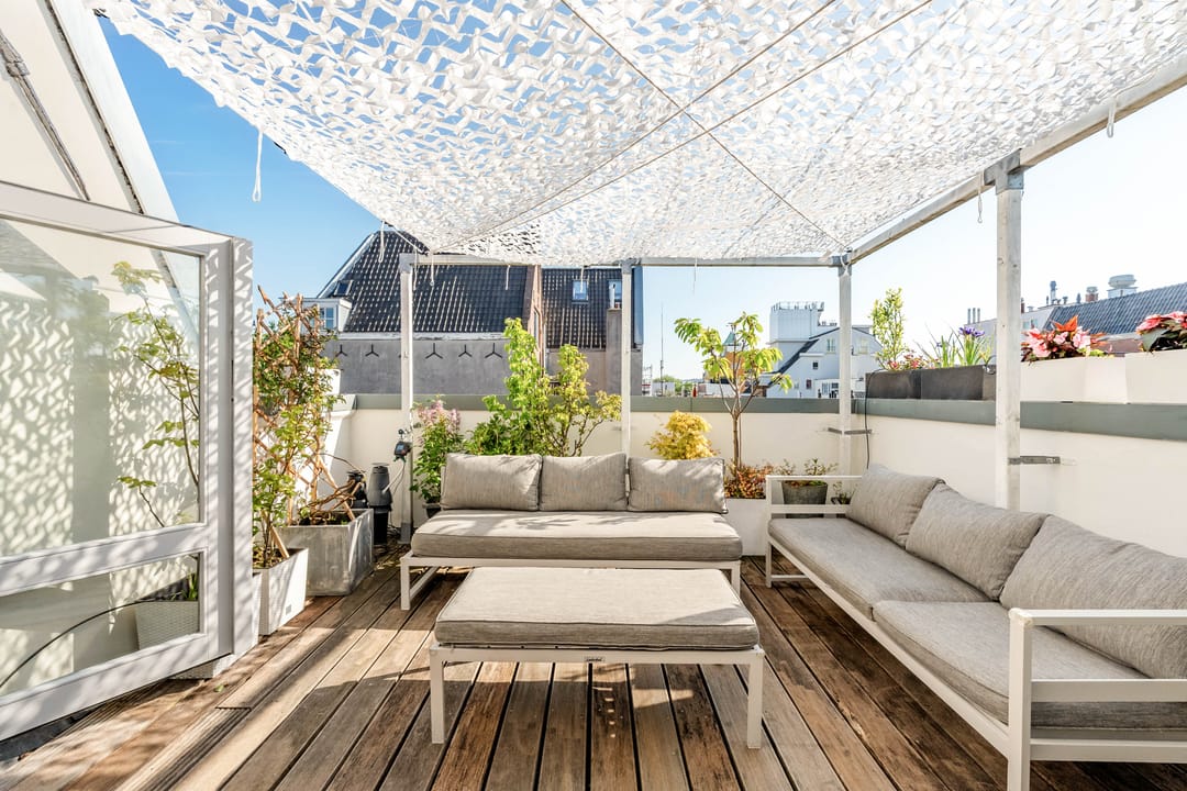 Spacious Double Upper House with Sunny Roof Terrace and Panoramic Canal Views — 16