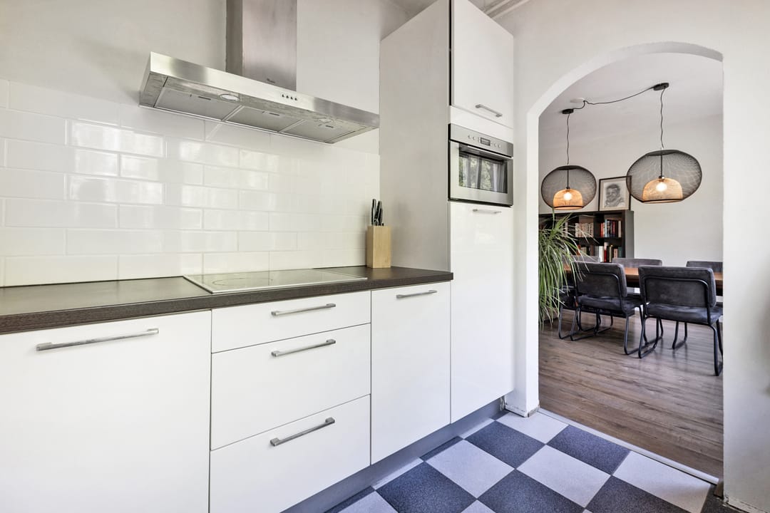 Move-In Ready 3-Room Apartment with Two Balconies in Green De Reit Neighborhood — 13