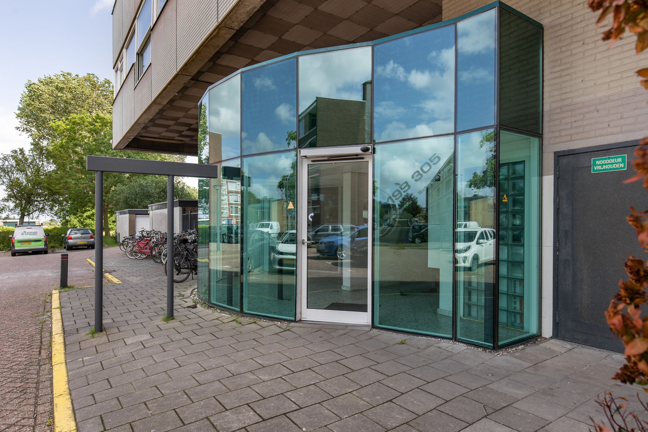 Photo 33 of Professor Van der Scheerstraat 253