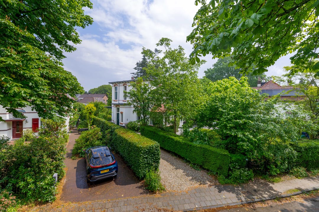 Characteristic Detached Villa 'Lucht en Licht' from 1910 with Modern Comforts and Spacious Garden — 8