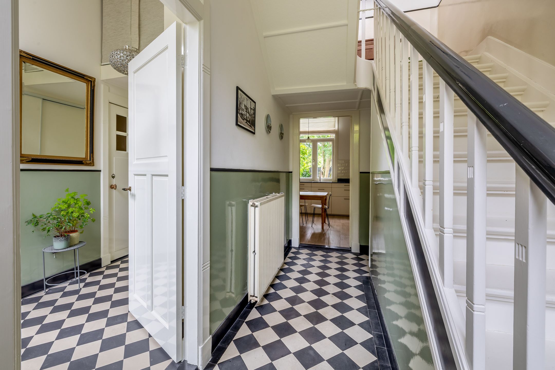 Characteristic Detached Villa 'Lucht en Licht' from 1910 with Modern Comforts and Spacious Garden — 15