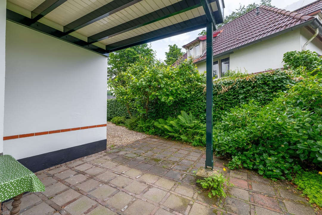 Characteristic Detached Villa 'Lucht en Licht' from 1910 with Modern Comforts and Spacious Garden — 53
