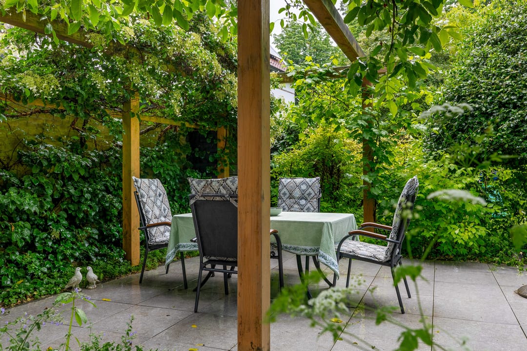 Characteristic Detached Villa 'Lucht en Licht' from 1910 with Modern Comforts and Spacious Garden — 58