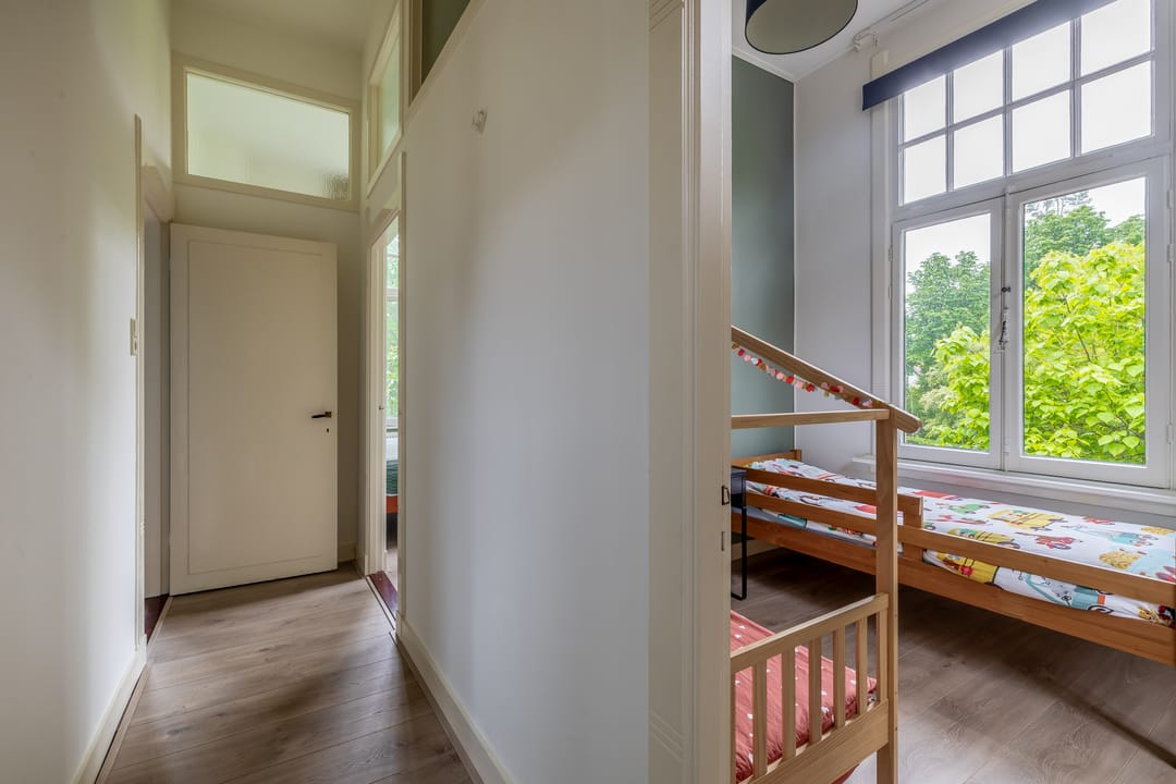 Characteristic Detached Villa 'Lucht en Licht' from 1910 with Modern Comforts and Spacious Garden — 31
