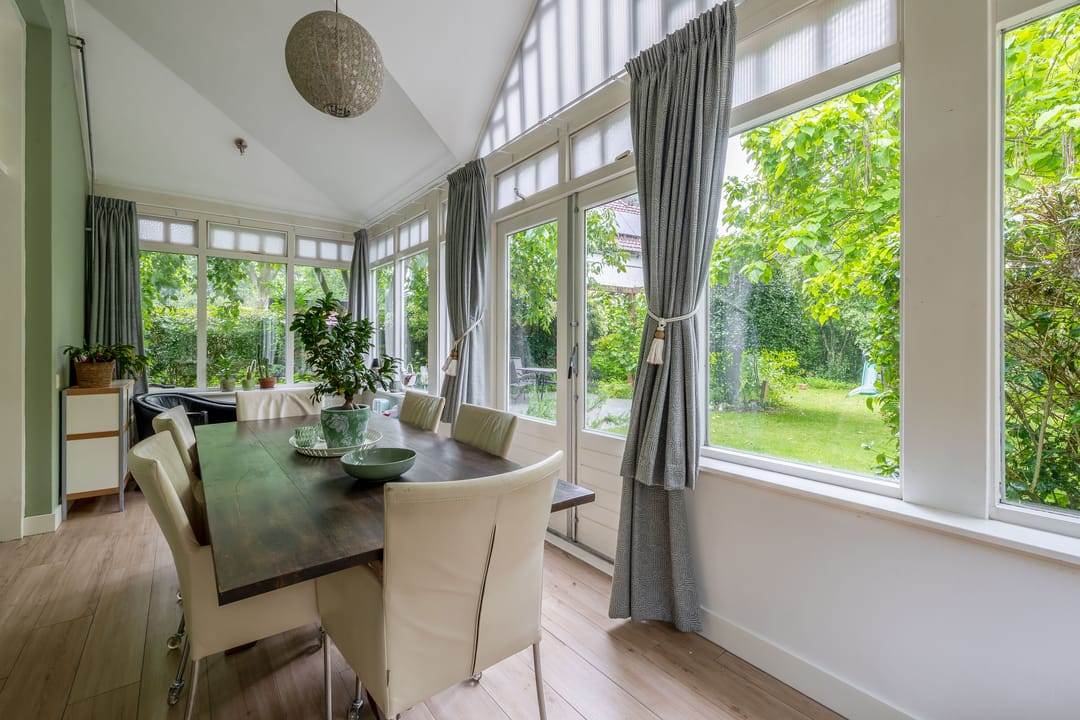Characteristic Detached Villa 'Lucht en Licht' from 1910 with Modern Comforts and Spacious Garden — 22