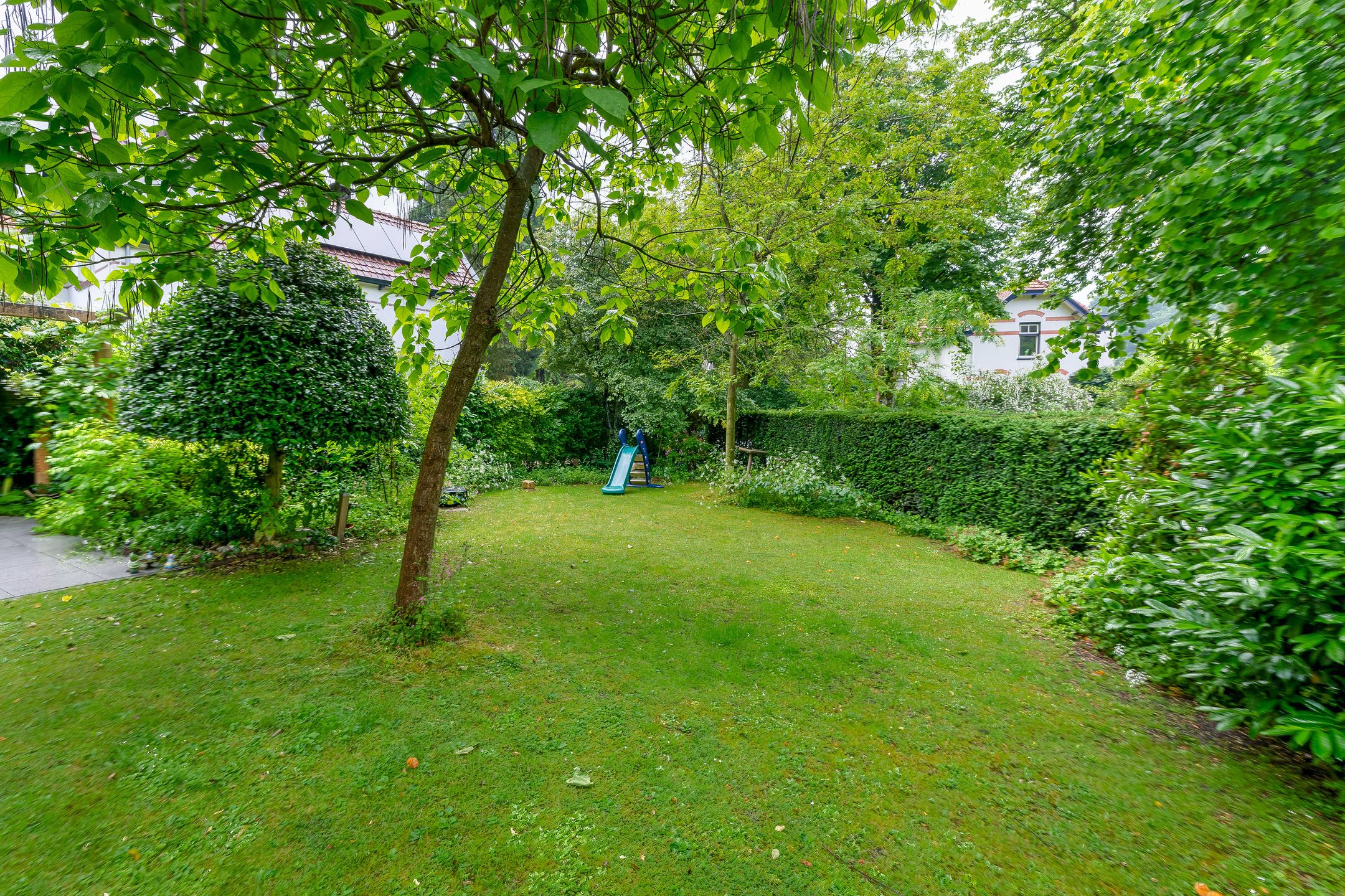 Characteristic Detached Villa 'Lucht en Licht' from 1910 with Modern Comforts and Spacious Garden — 63