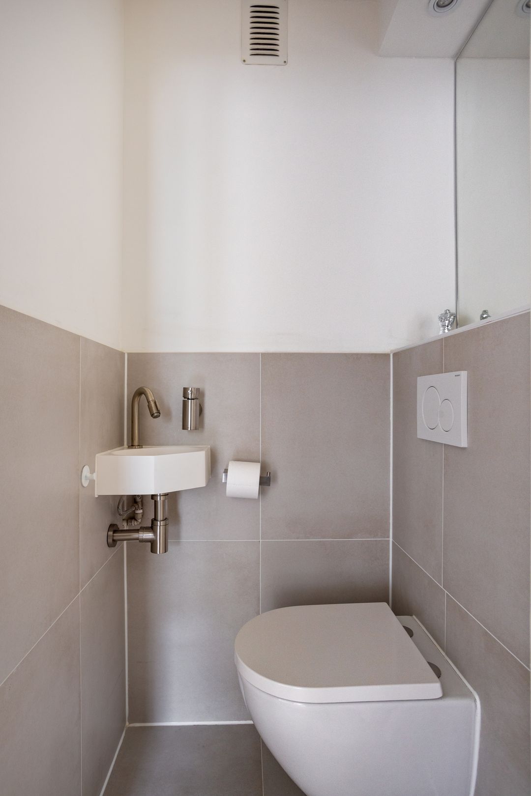 Move-In Ready Apartment Near Weesp Station — 7