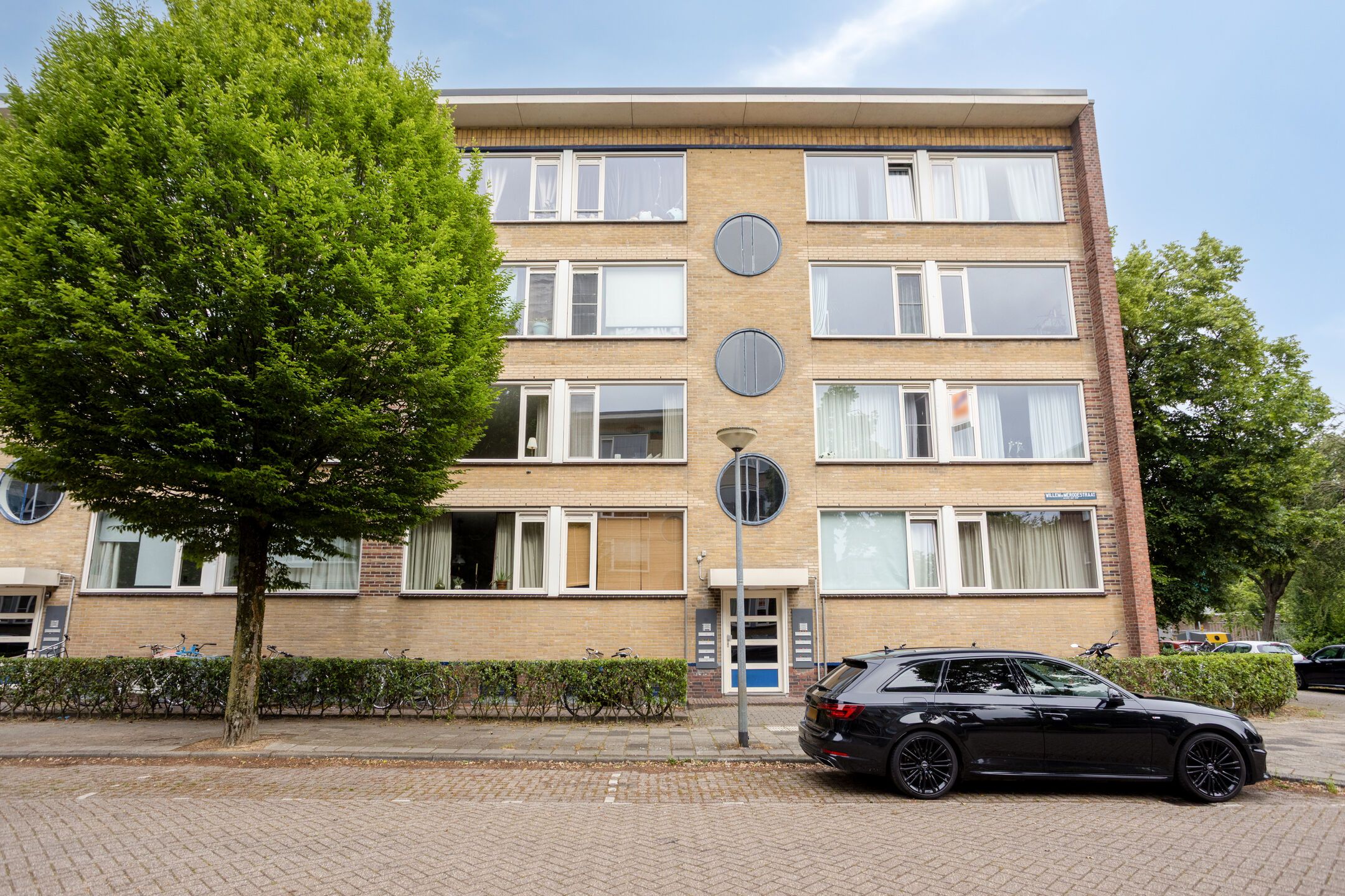 Move-In Ready Apartment Near Weesp Station — 30