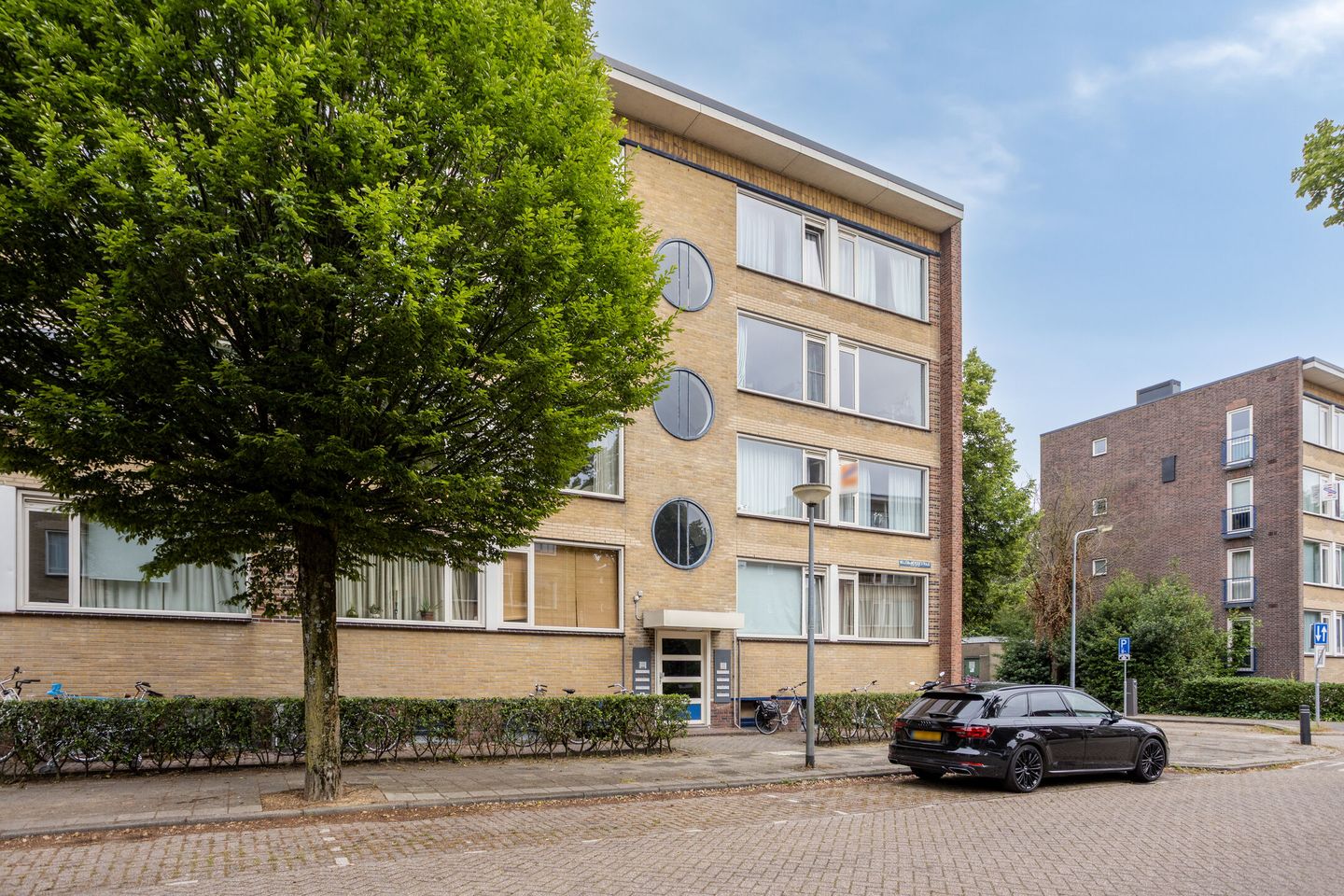 Move-In Ready Apartment Near Weesp Station — 29