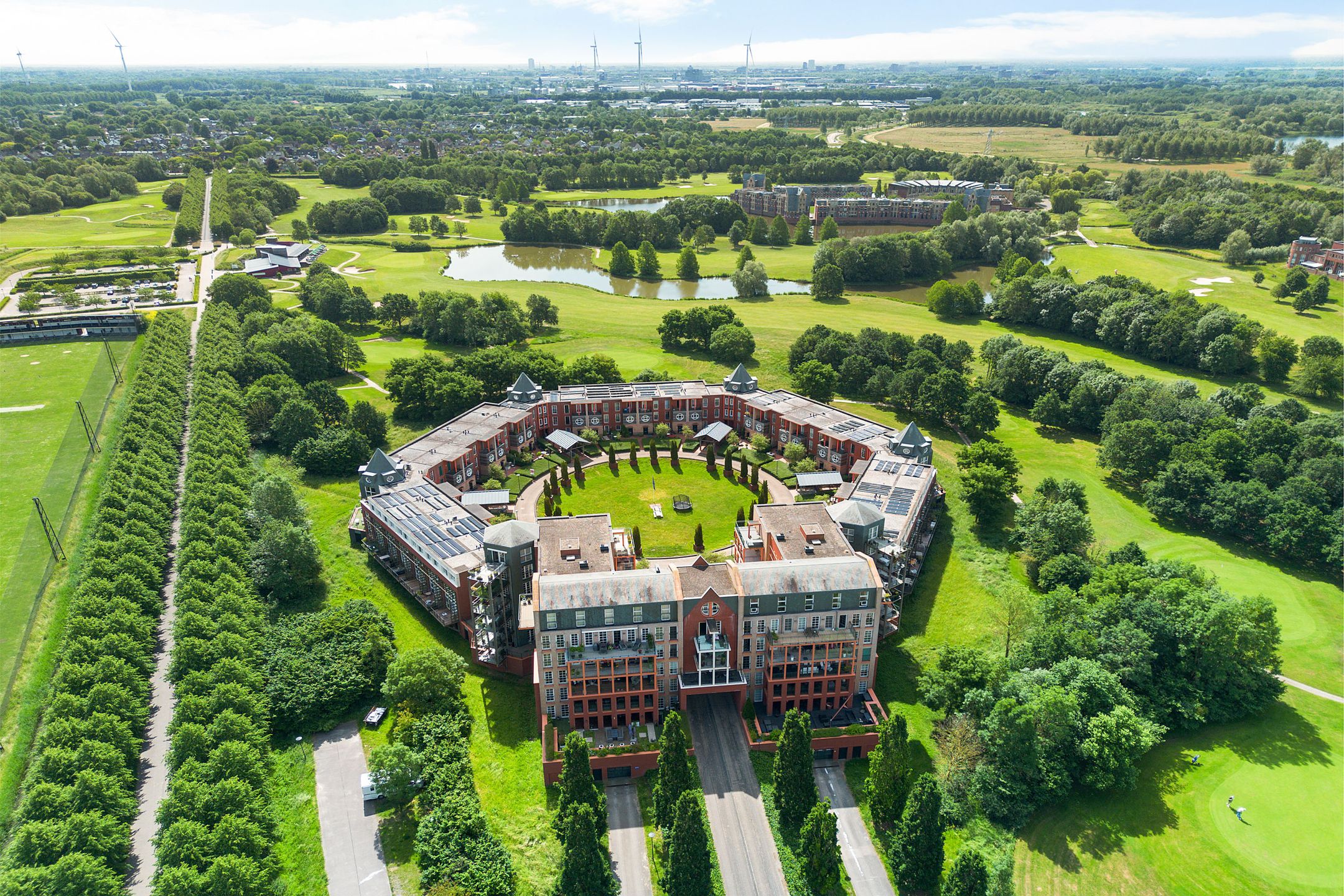 Luxury Castle Apartment with Three Terraces and Unobstructed Nature Views — 39