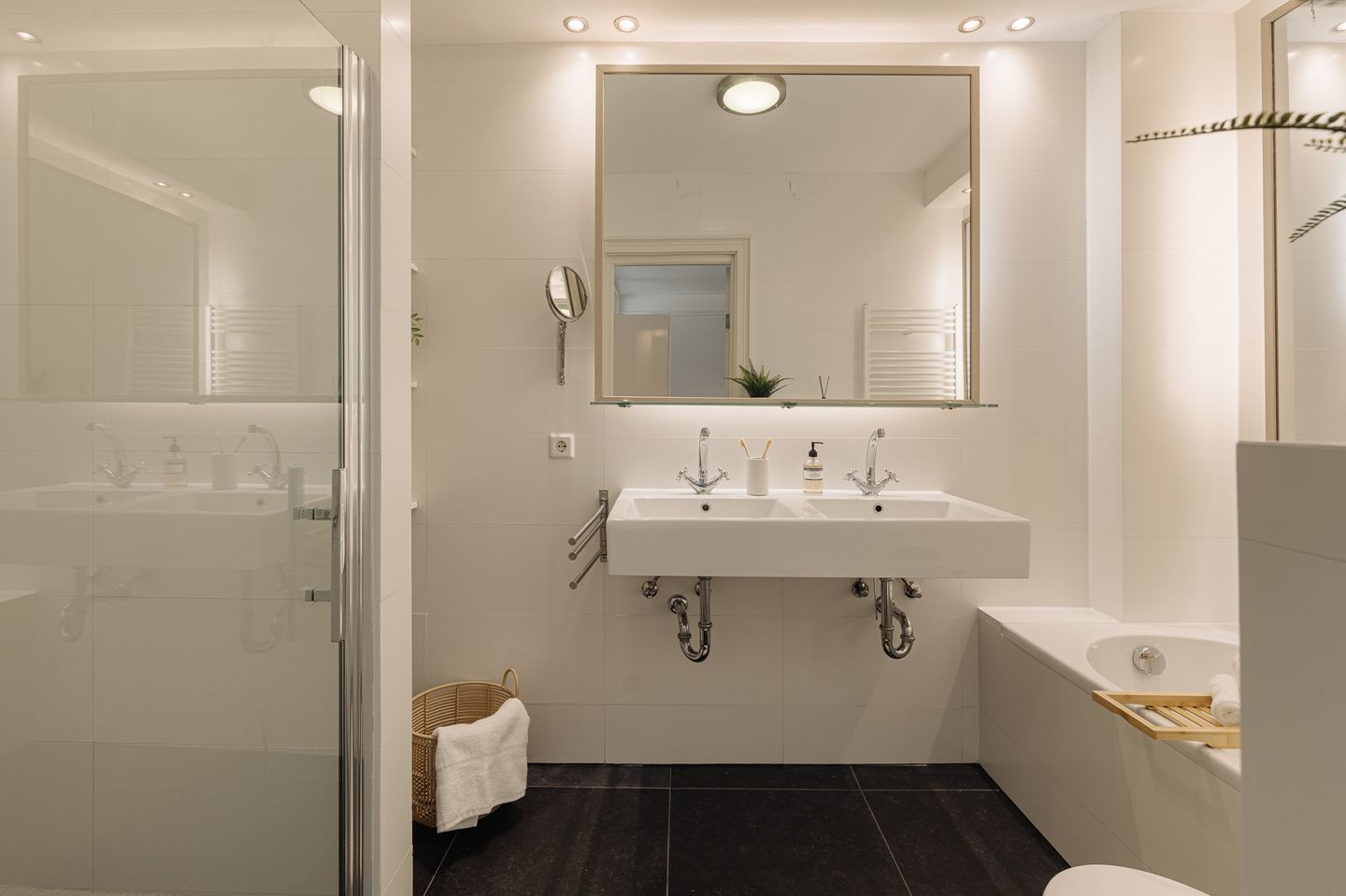 Photo 20 of Cornelis Anthoniszstraat 63-2