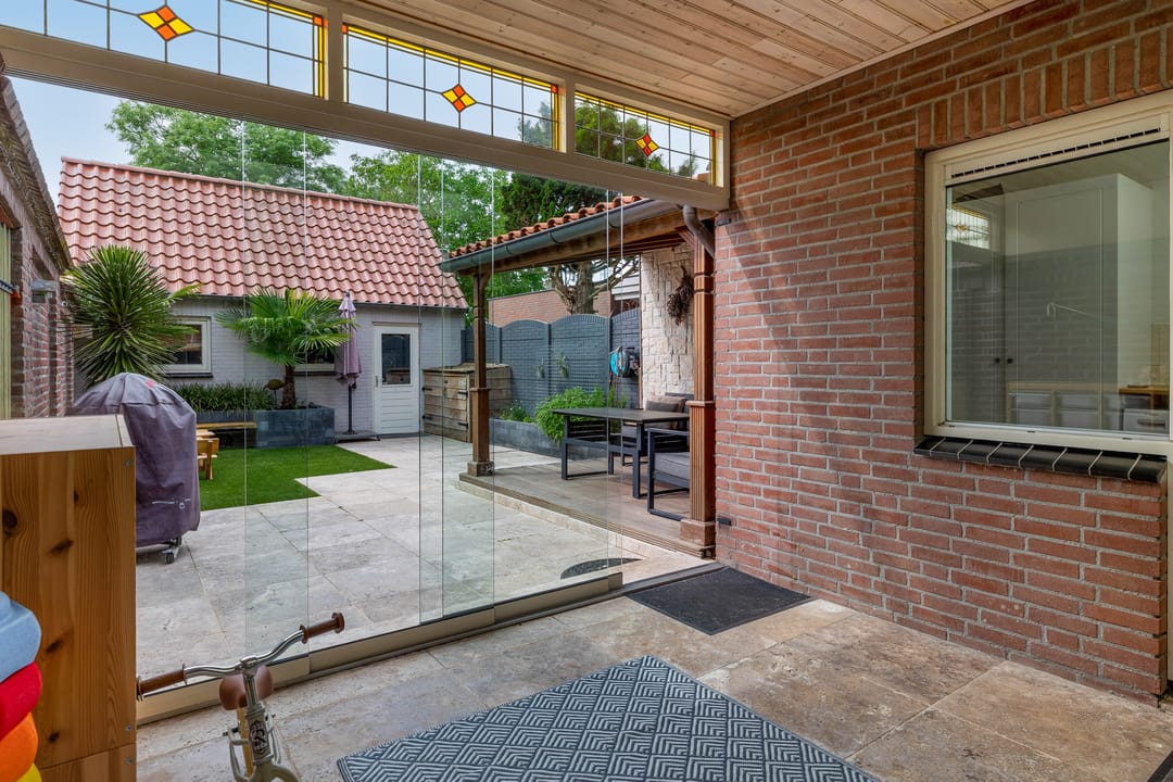 Spacious Corner Home with Two Bathrooms and South-Facing Garden in Schijndel — 13