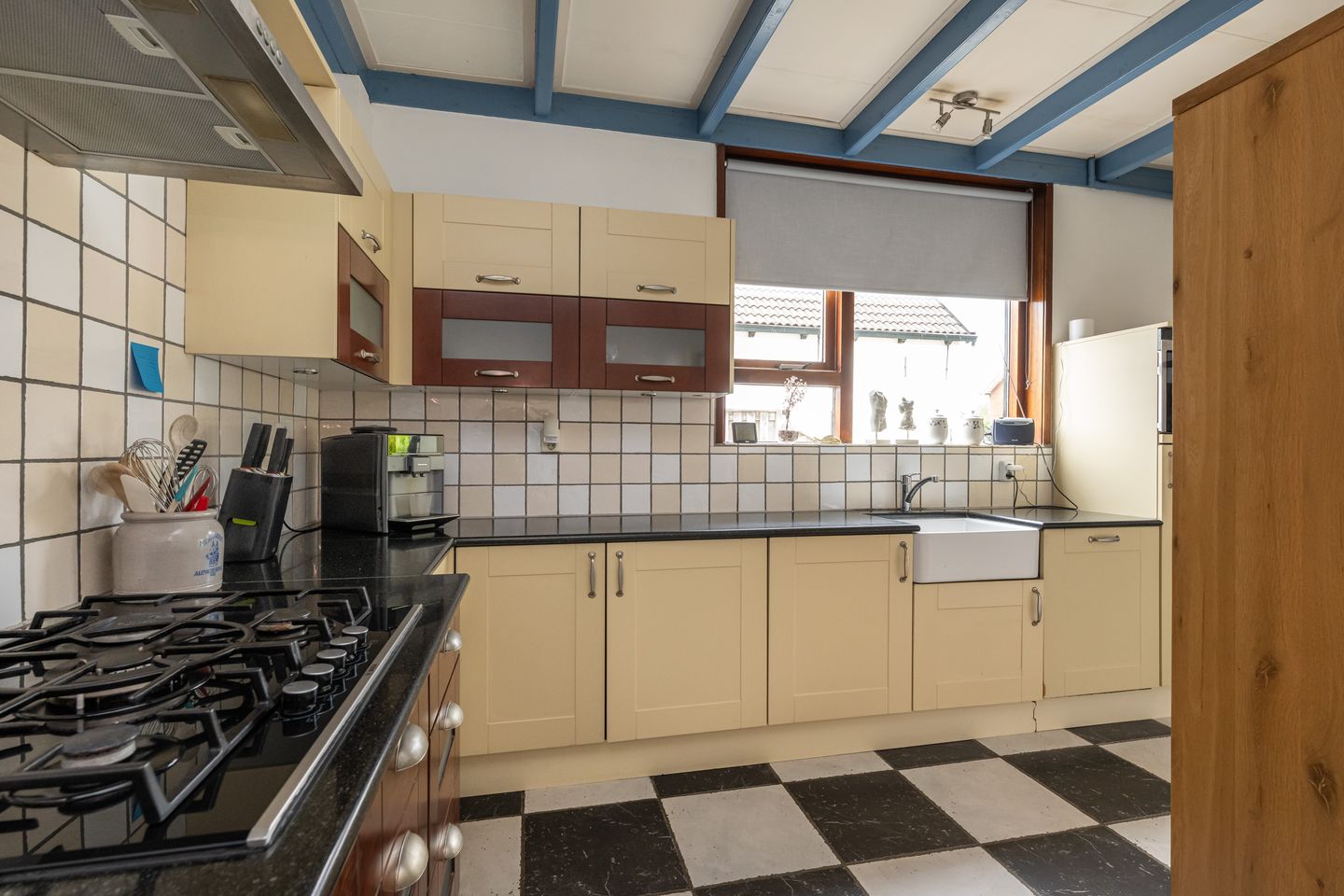 Spacious Former Farmhouse with Six Bedrooms and Open Polder Views — 14
