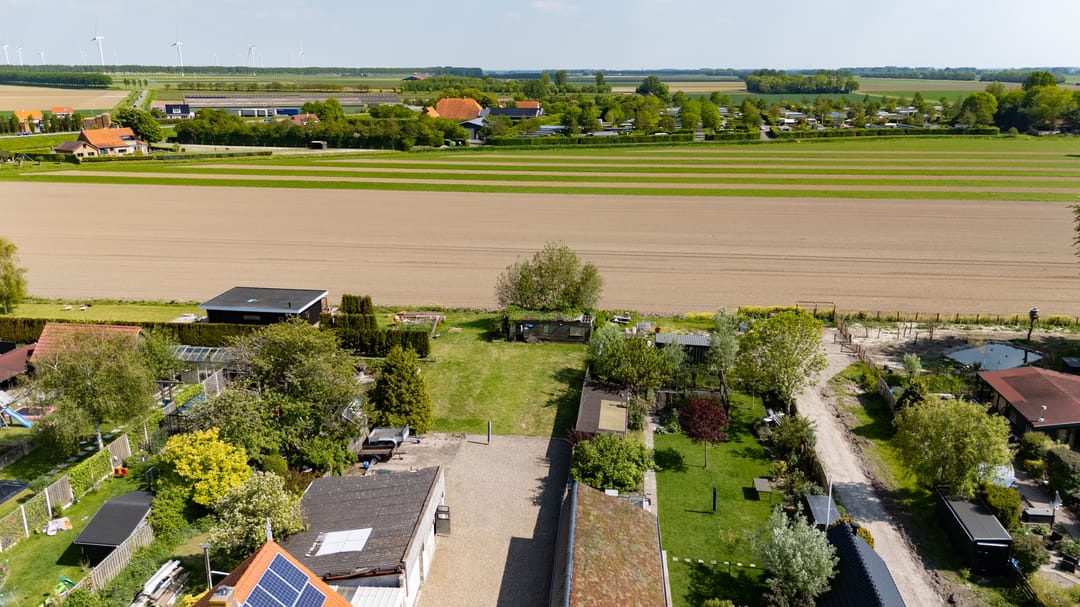 Spacious Former Farmhouse with Six Bedrooms and Open Polder Views — 53