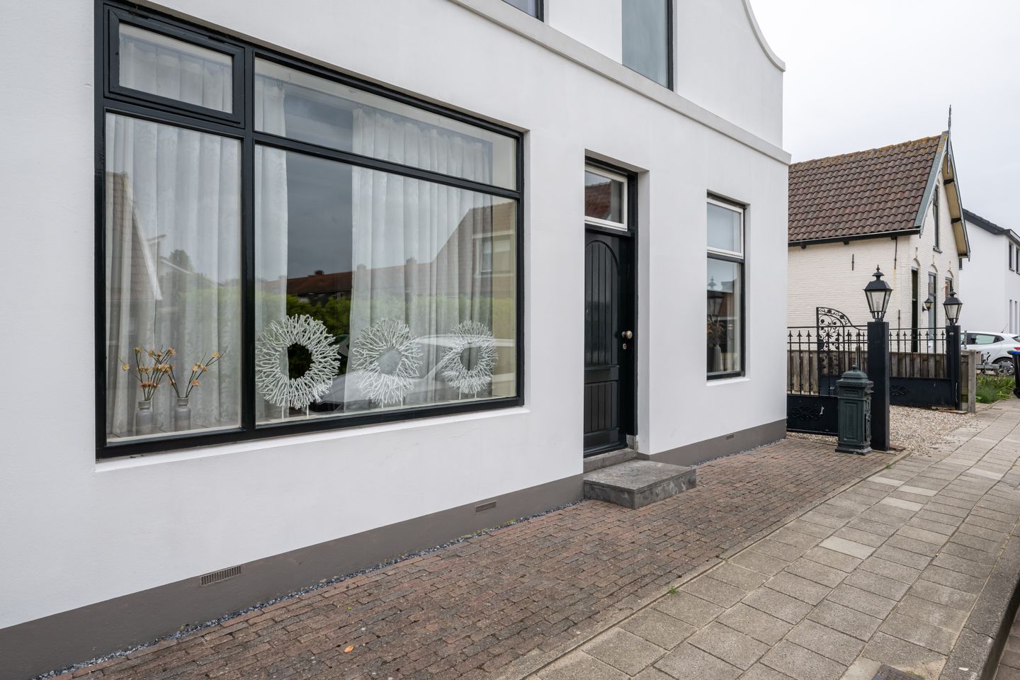 Spacious Former Farmhouse with Six Bedrooms and Open Polder Views — 50