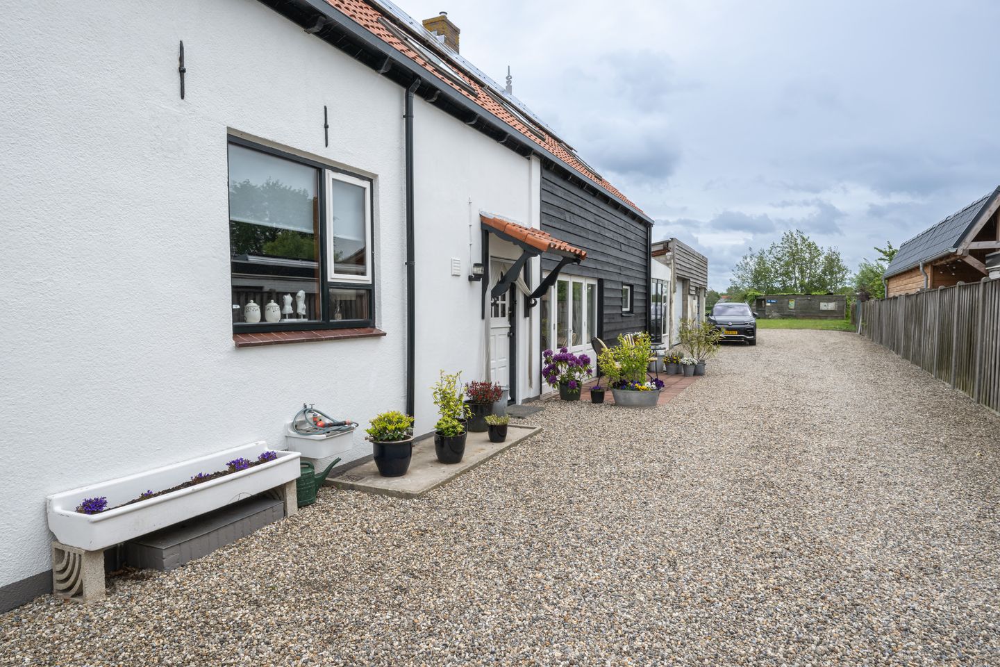 Spacious Former Farmhouse with Six Bedrooms and Open Polder Views — 49