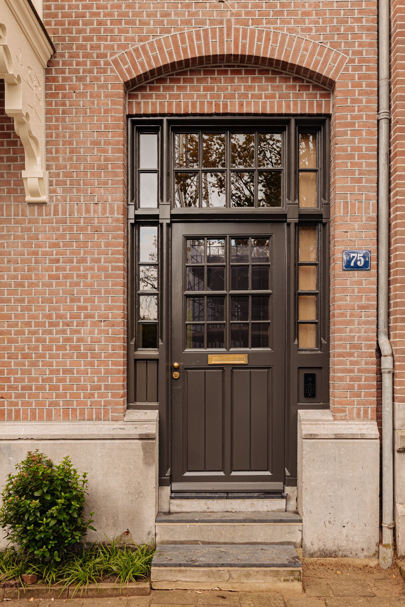 Foto 40 van Van Eeghenstraat 75