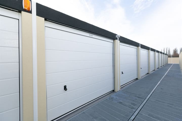Spoorlaan 5-J32, Den Haag