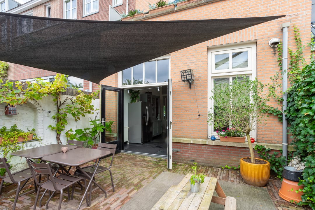 Spacious Townhouse with Eco Zone Views in Helmond — 31