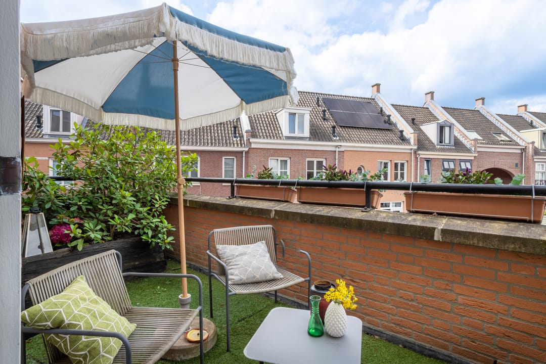 Spacious Townhouse with Eco Zone Views in Helmond — 17