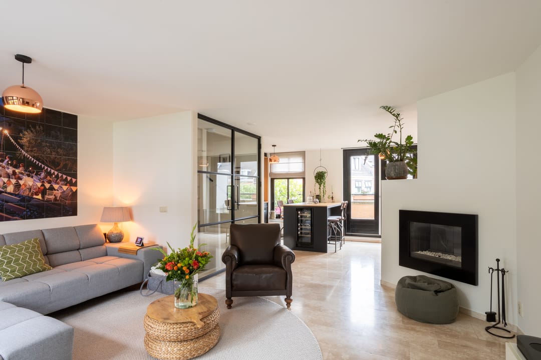 Spacious Townhouse with Eco Zone Views in Helmond — 11