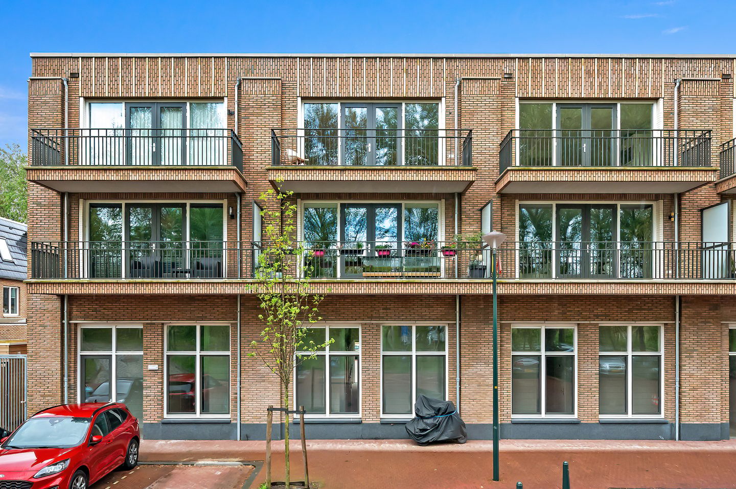 Foto 4 van Thomas Mannsingel 18-A