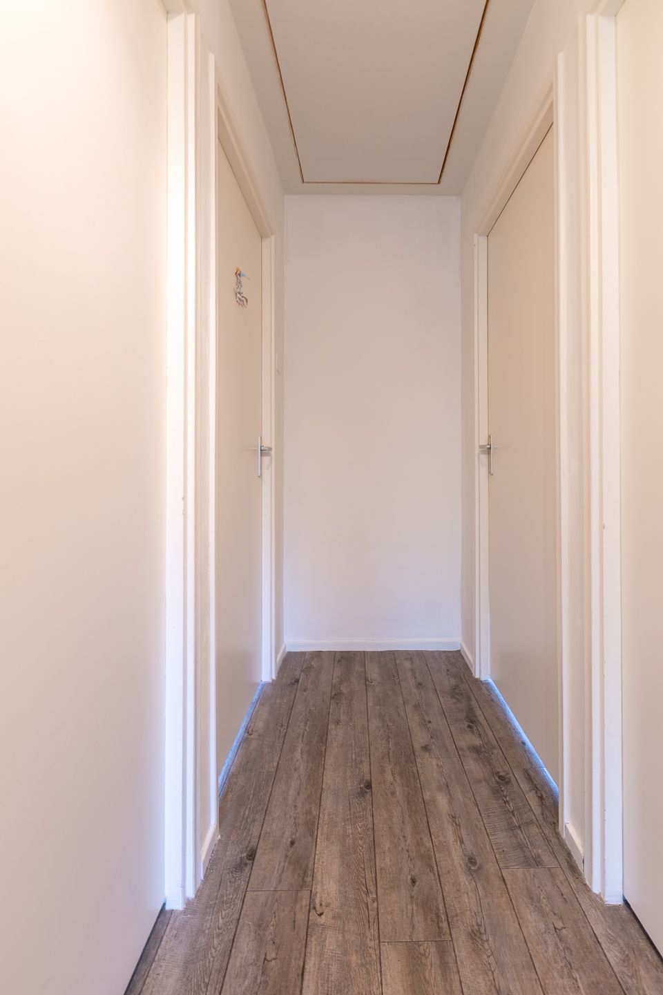 Spacious Detached Family Home with Large Garage in Central Putte — 27