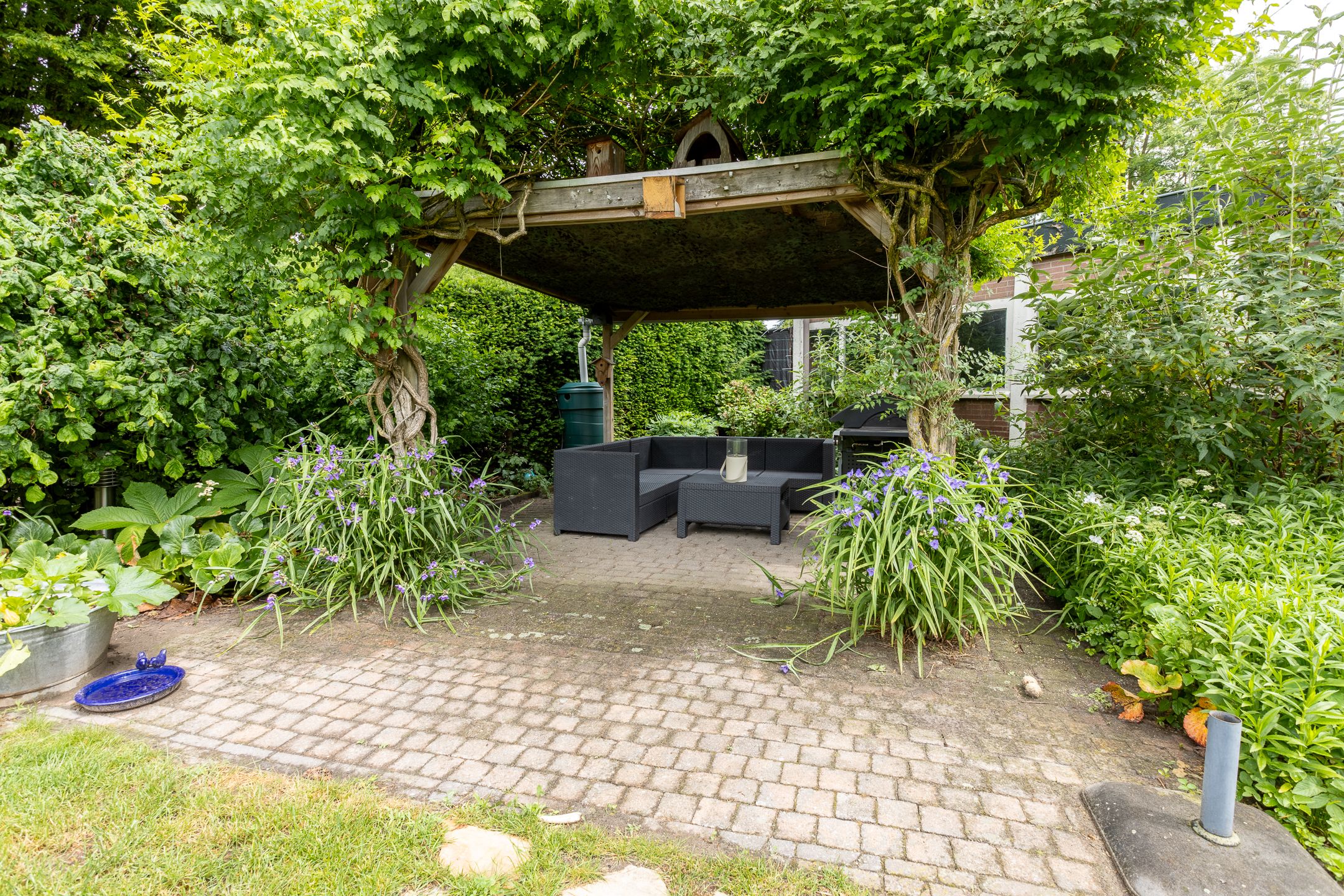 Spacious Detached Family Home with Large Garage in Central Putte — 57
