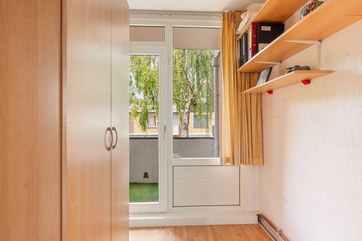 Spacious Six-Bedroom Family Home with Two Bathrooms Near Amstelveen City Centre — 19