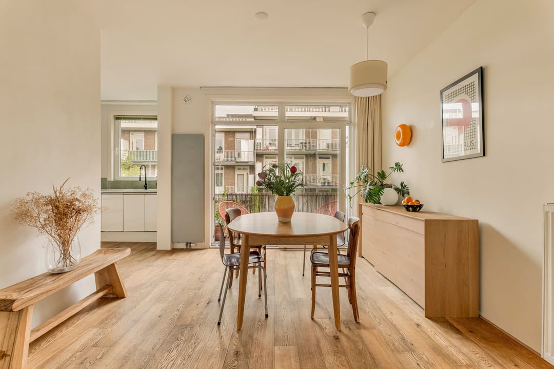 Spacious Four Bedroom Apartment with Rooftop Terrace in Vibrant West Amsterdam — 11