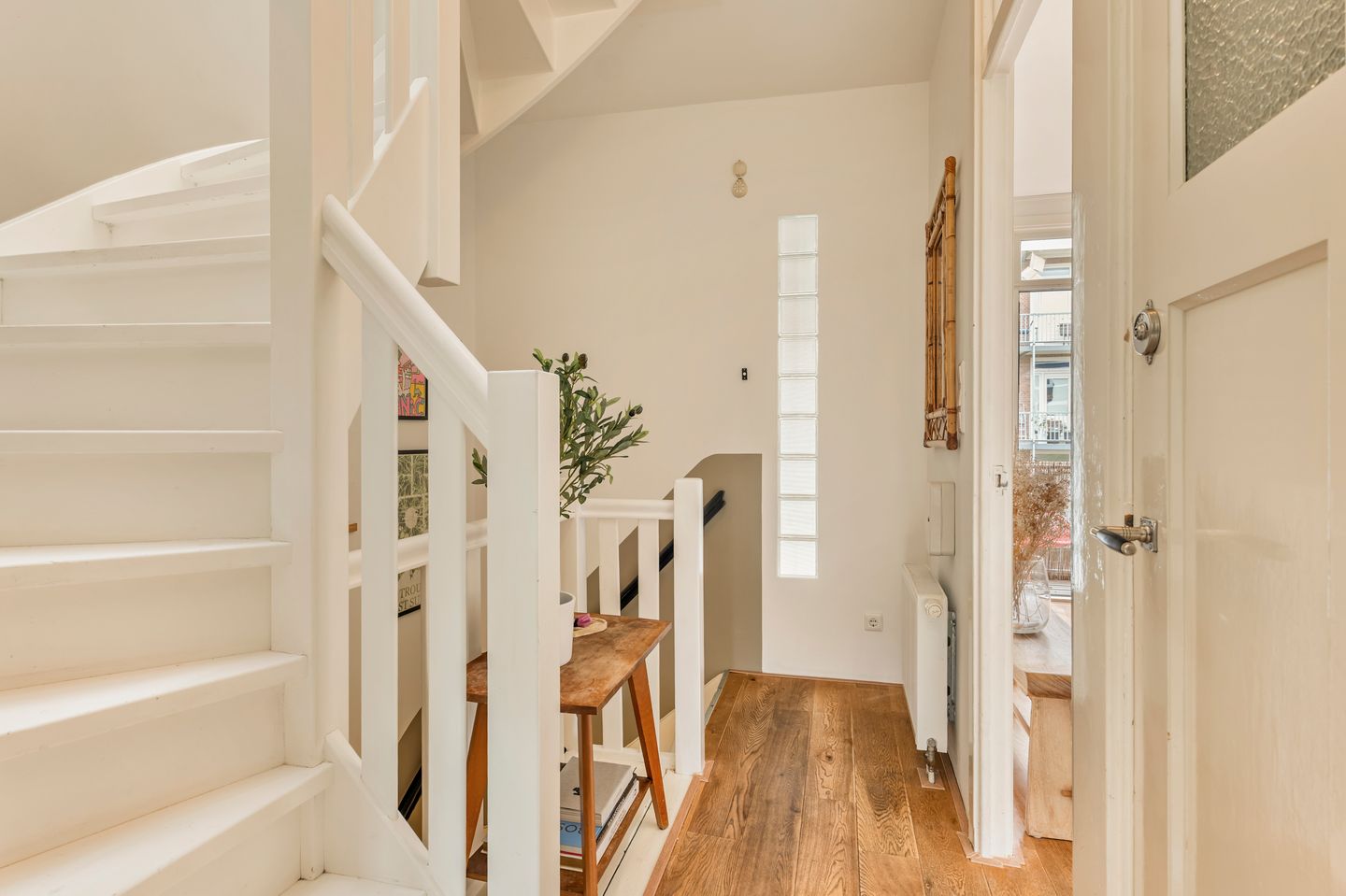 Spacious Four Bedroom Apartment with Rooftop Terrace in Vibrant West Amsterdam — 29