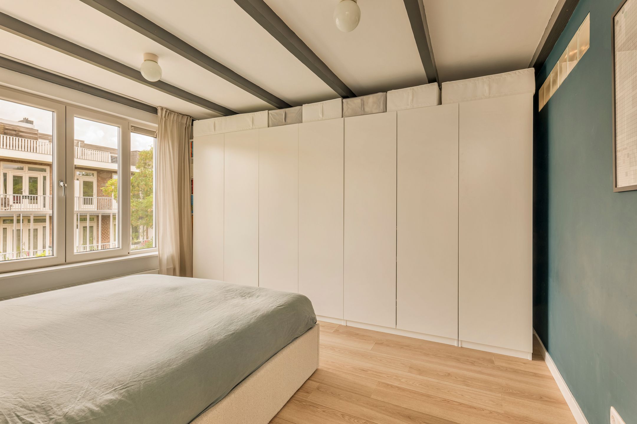 Spacious Four Bedroom Apartment with Rooftop Terrace in Vibrant West Amsterdam — 18