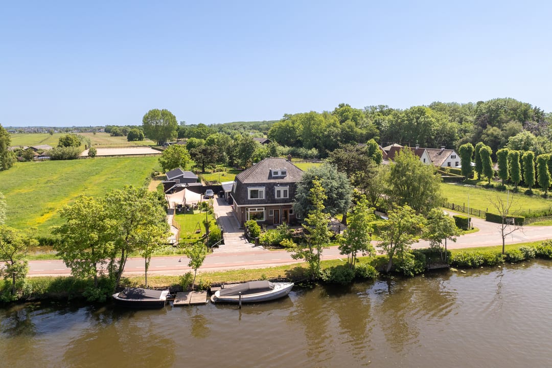 Waterfront Semi-Detached Home with Private Dock on the Vecht River — 7