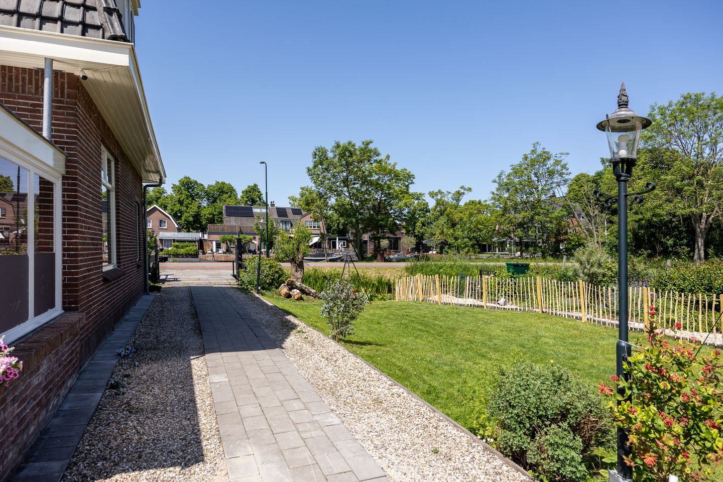Waterfront Semi-Detached Home with Private Dock on the Vecht River — 34