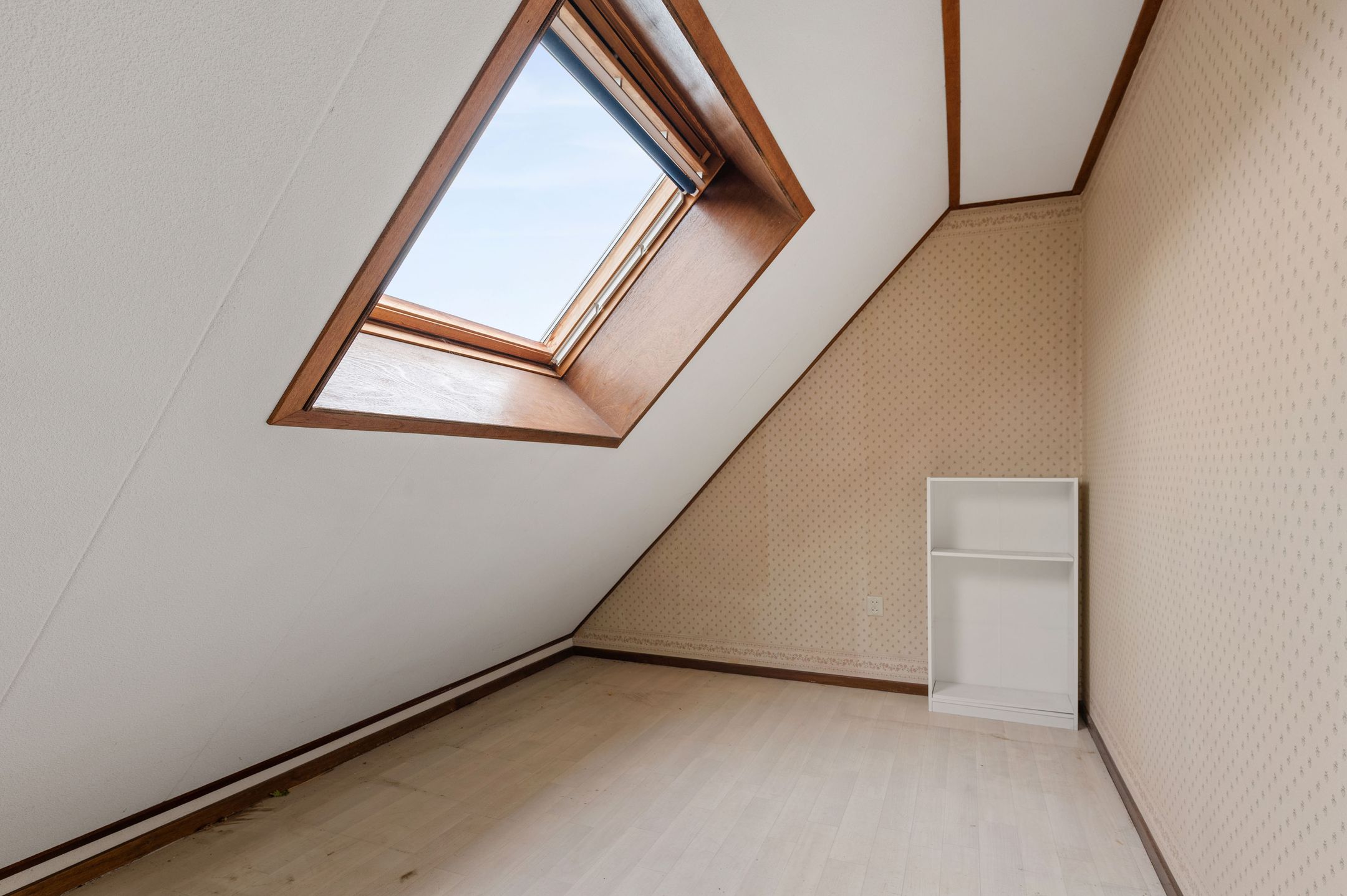 Spacious Semi-Detached Home with Ground Floor Living in Quiet Driehuis Location — 45
