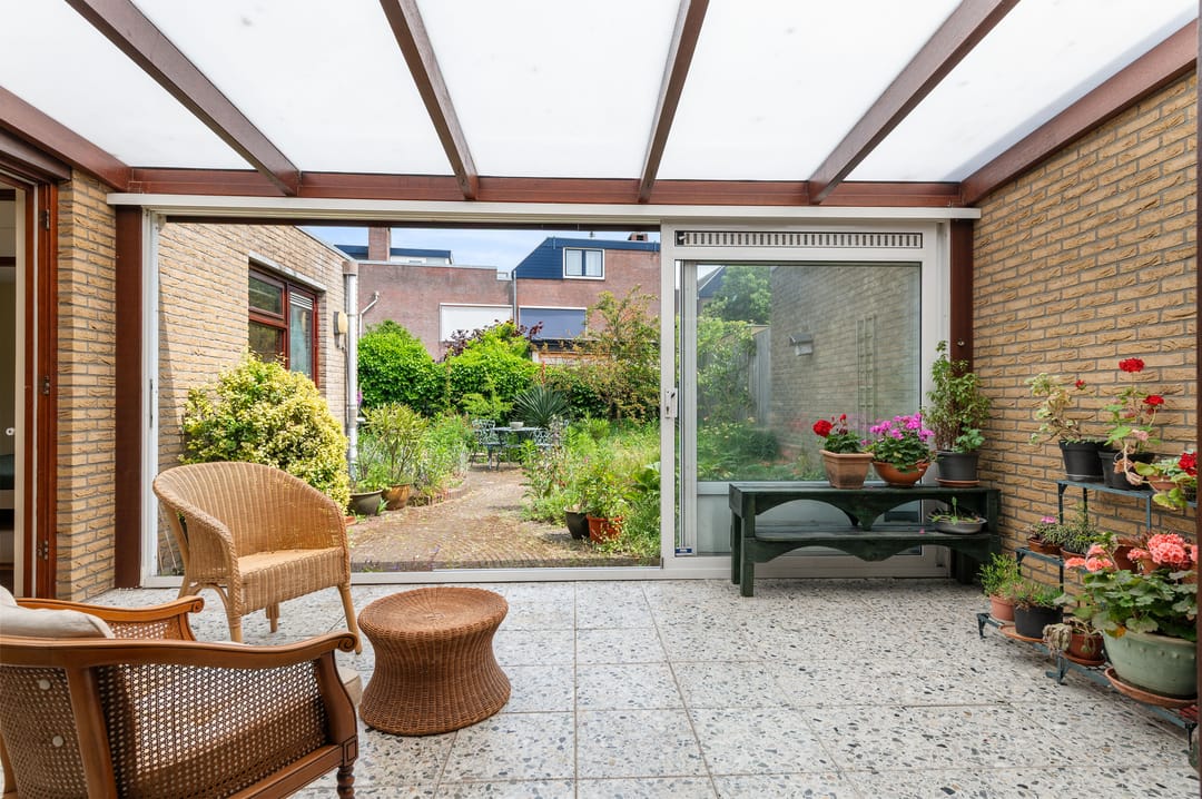 Spacious Semi-Detached Home with Ground Floor Living in Quiet Driehuis Location — 23