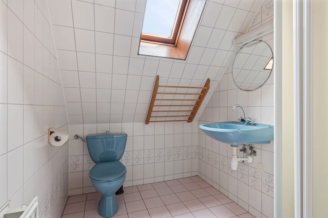 Spacious Semi-Detached Home with Ground Floor Living in Quiet Driehuis Location — 41