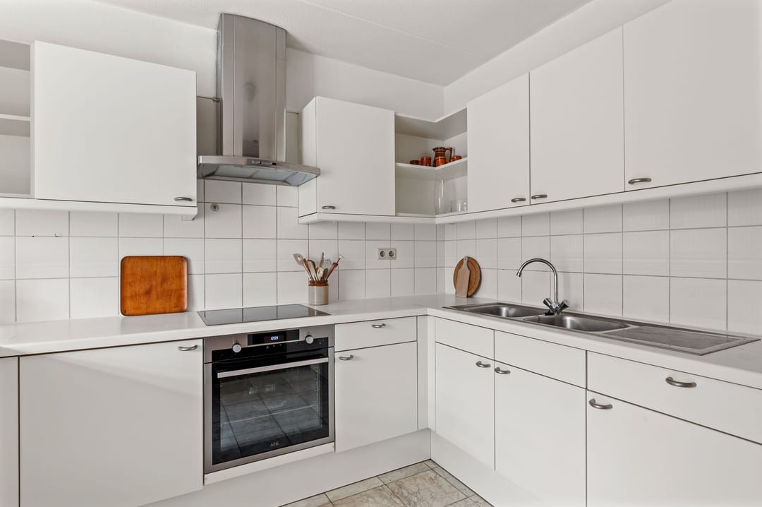Spacious Semi-Detached Home with Ground Floor Living in Quiet Driehuis Location — 16