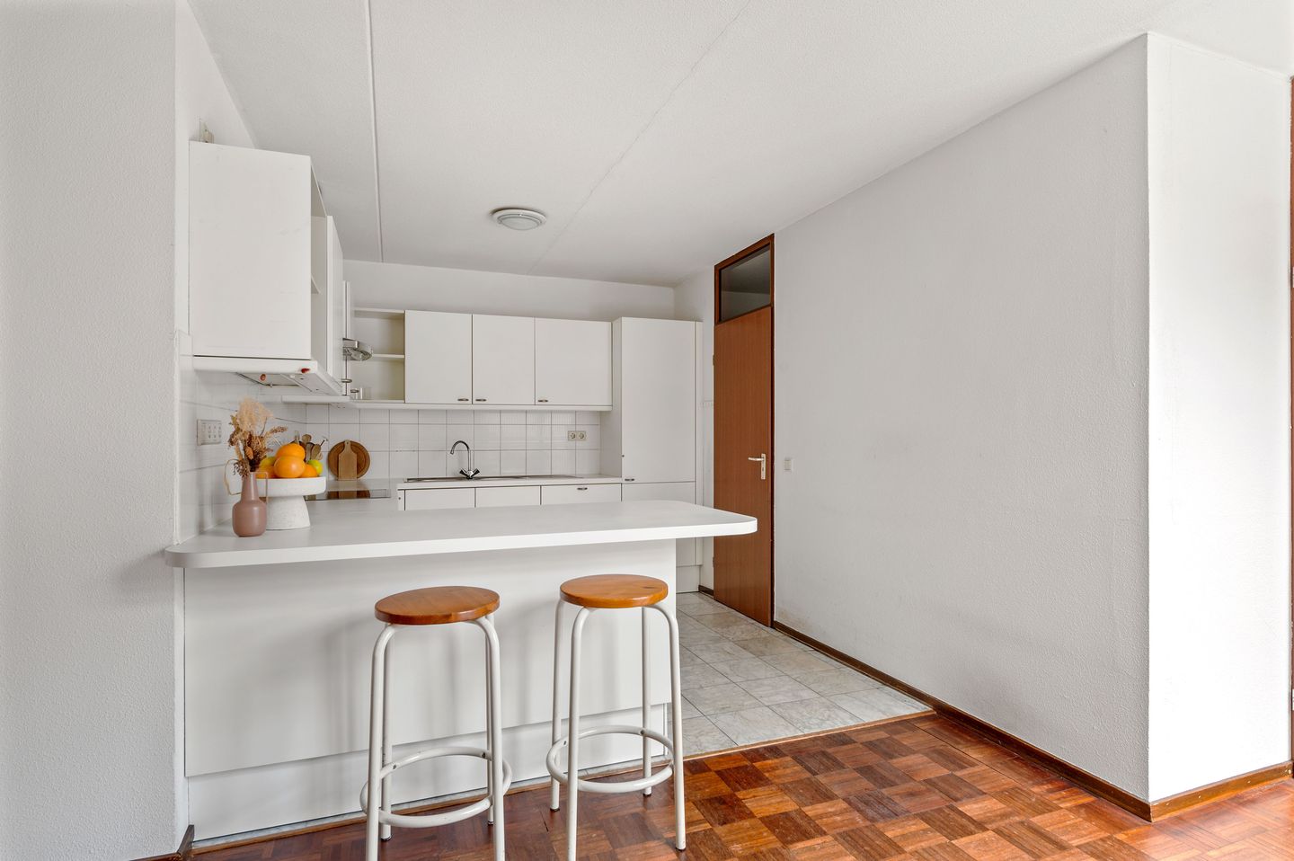 Spacious Semi-Detached Home with Ground Floor Living in Quiet Driehuis Location — 14