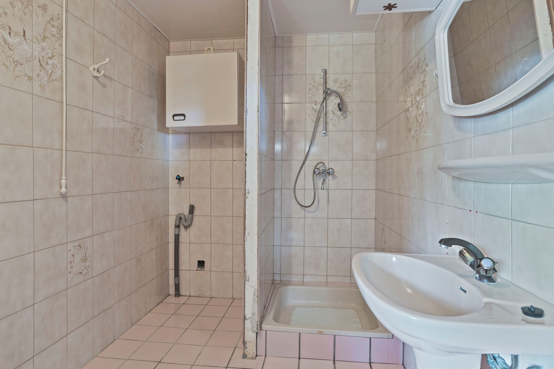 Charming Character Home with Deep Garden in Ellewoutsdijk — 15