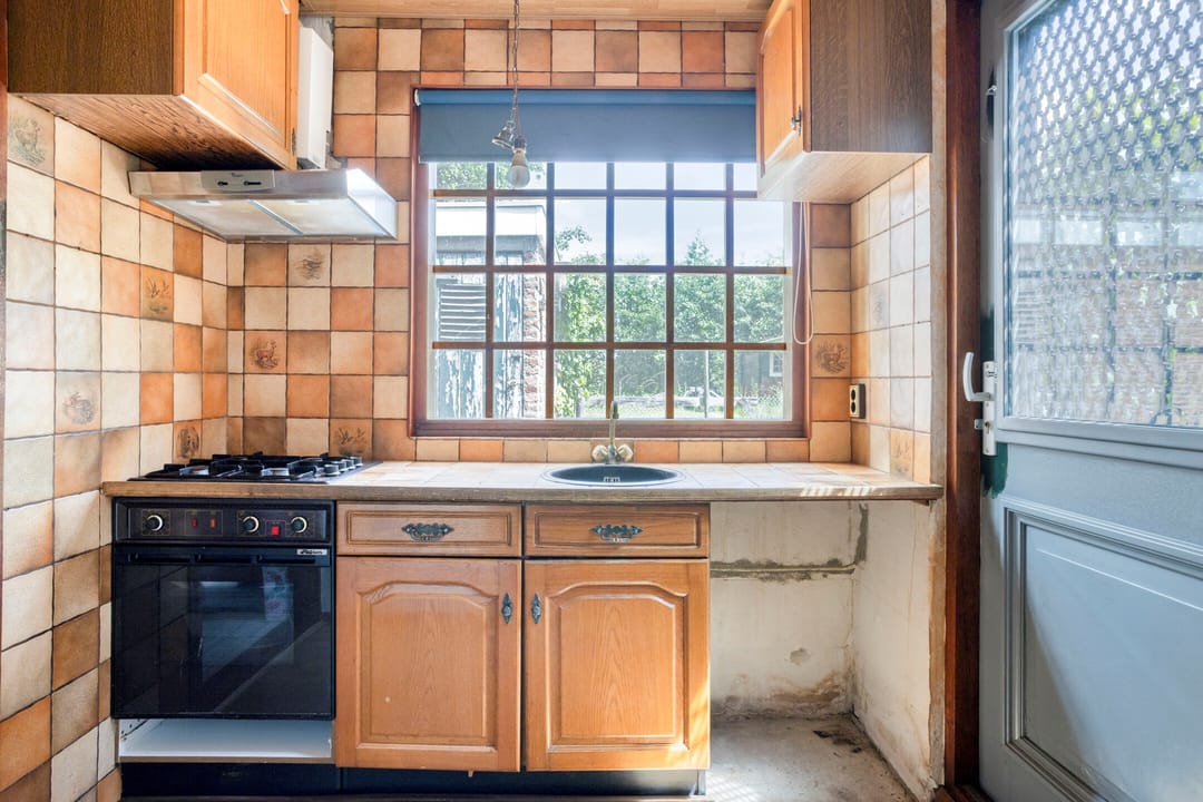 Charming Character Home with Deep Garden in Ellewoutsdijk — 11