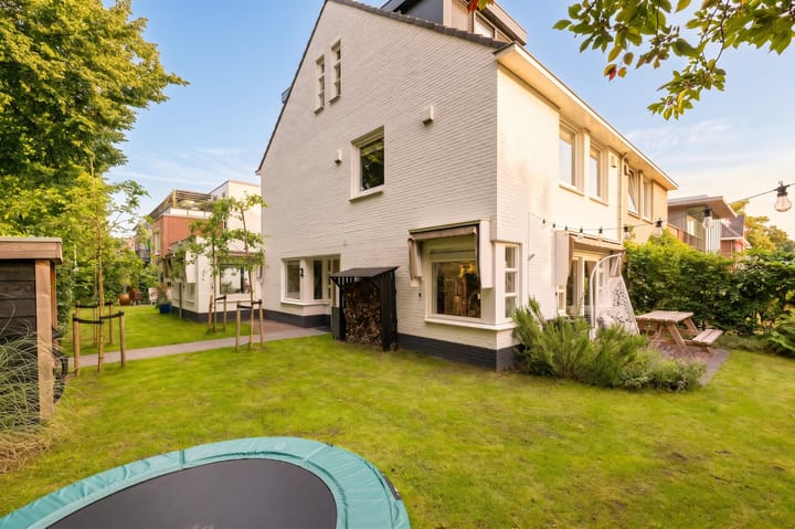 Photo 4 of Trompstraat 2