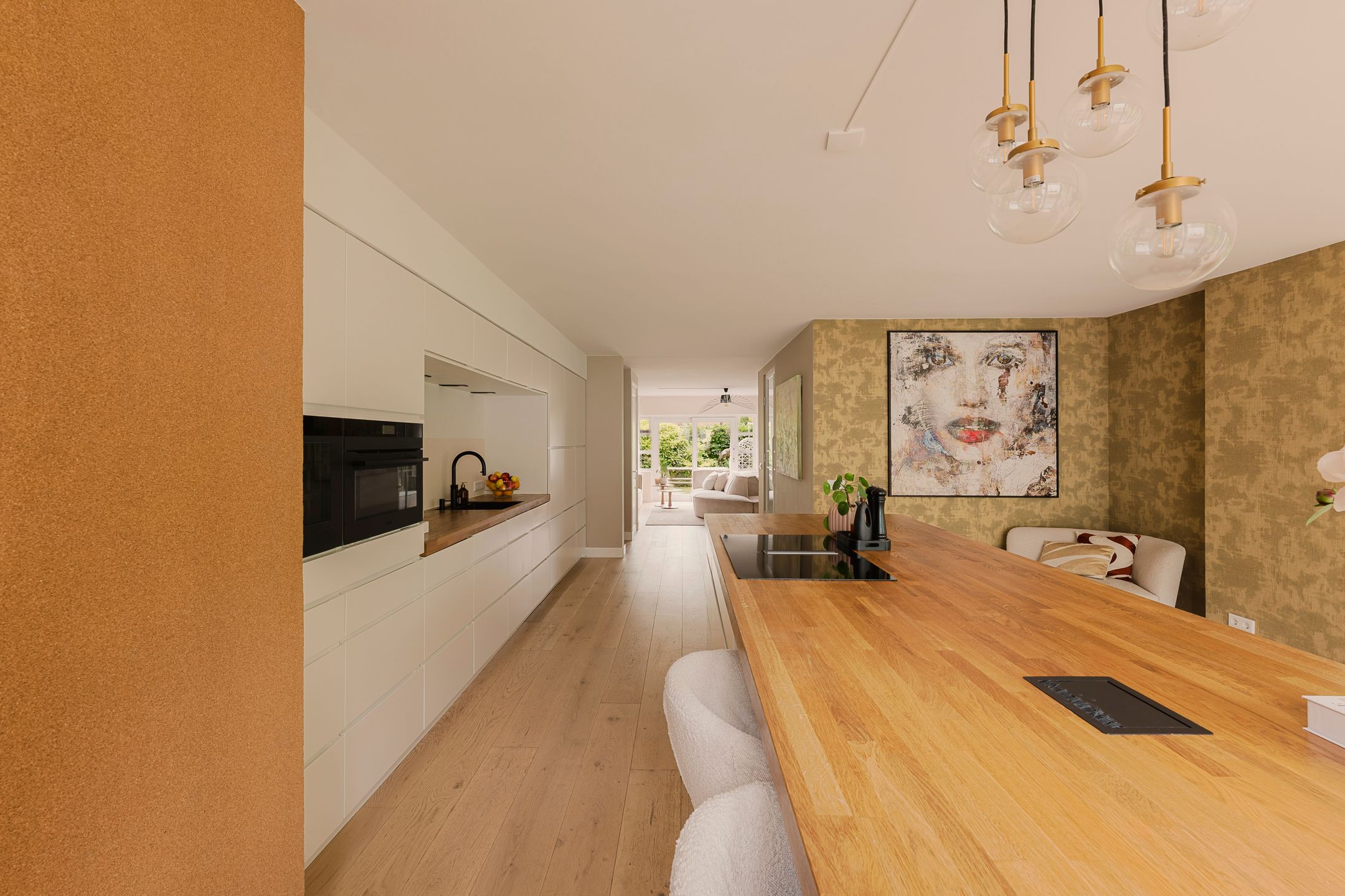 Renovated Family Home with Guest Suite and South West Garden in Huizen — 15