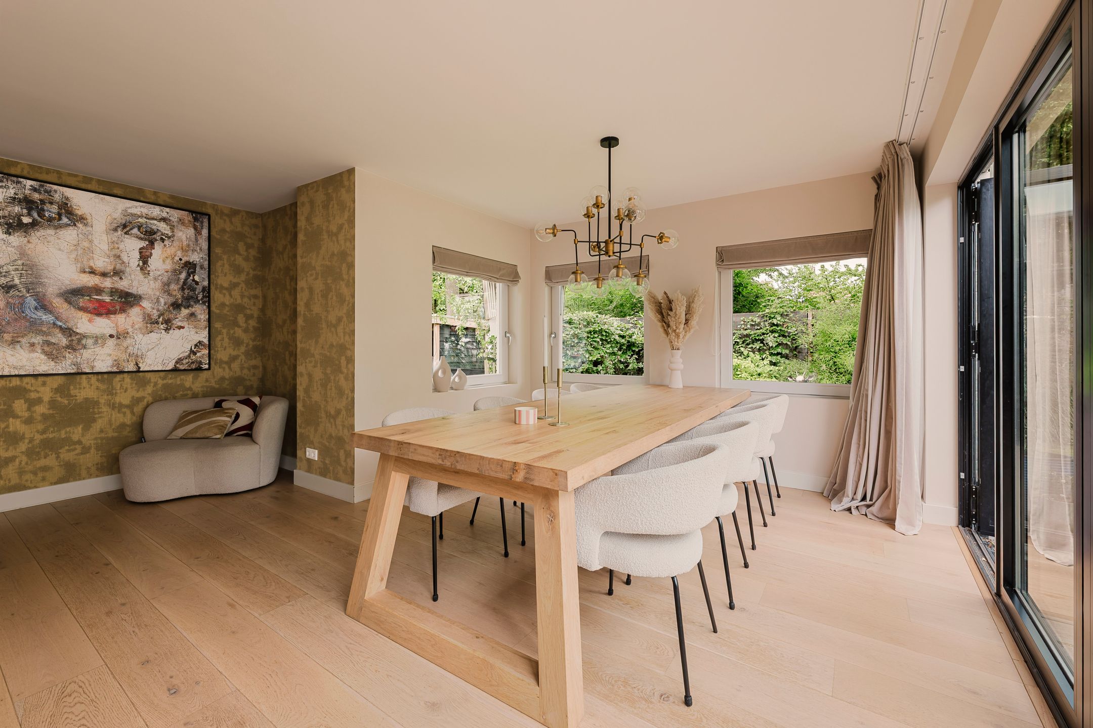 Renovated Family Home with Guest Suite and South West Garden in Huizen — 12