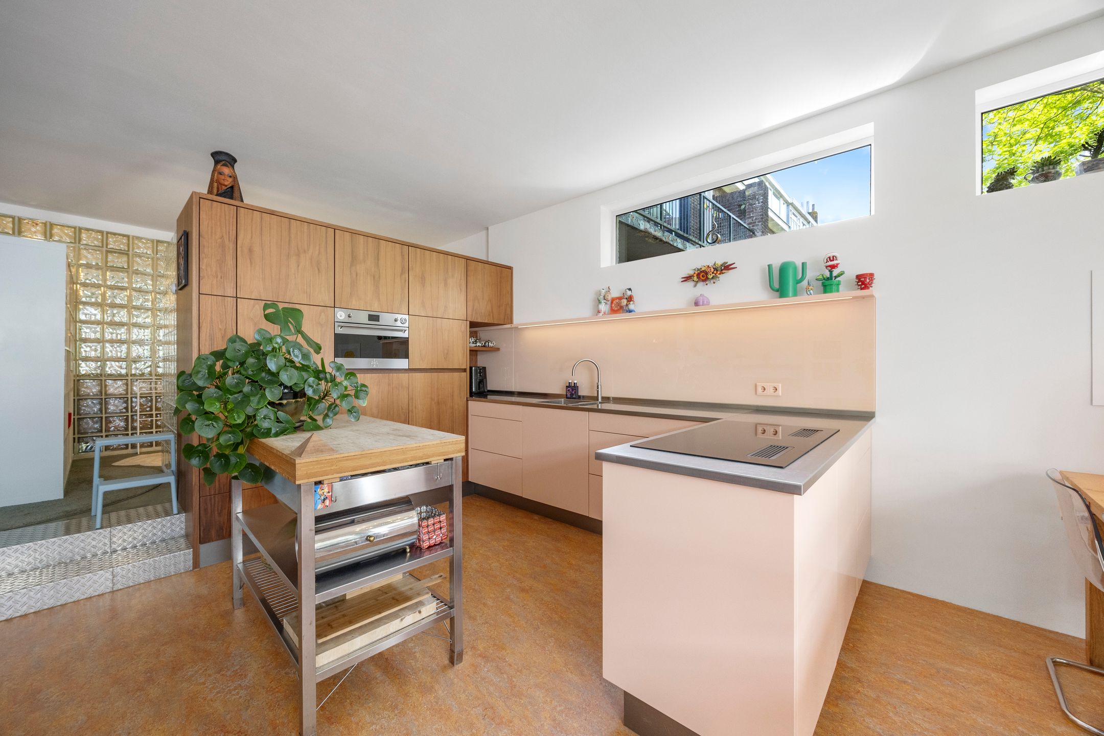 Spacious Ground Floor Apartment with Character in Nijmegen-Oost — 9